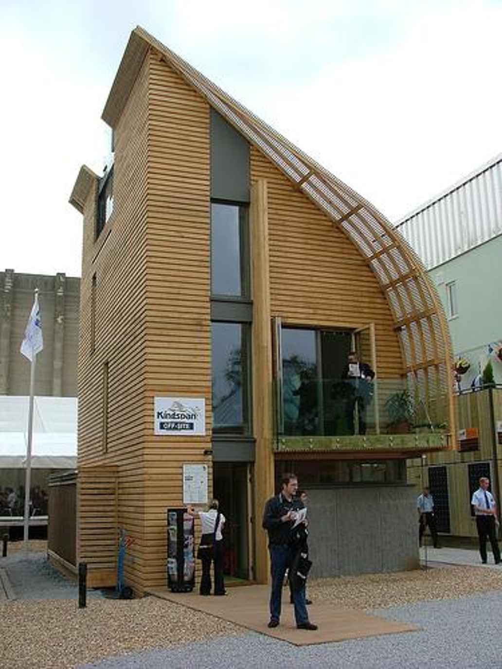 Kingspan Off-site (subsidiary of the Kingspan Group) showcases its zero-emission Lighthouse design, created to encourage a sustainable lifestyle using 100% renewable energy and sustainable indoor technologies